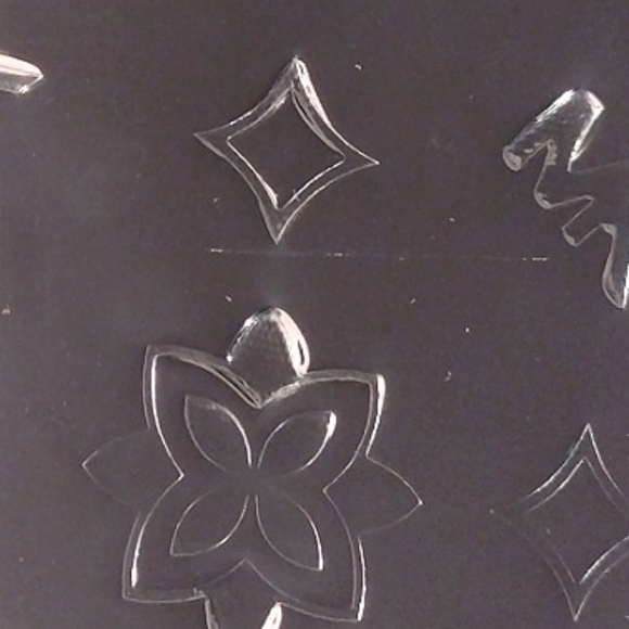 Michael Kors Jet Set Travel Wristlet Clutch in Foil Silver - Picture 14 of 16